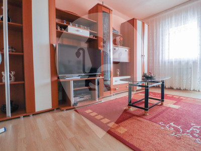 Apartament cu 3 camere de vanzare in Bartolomeu