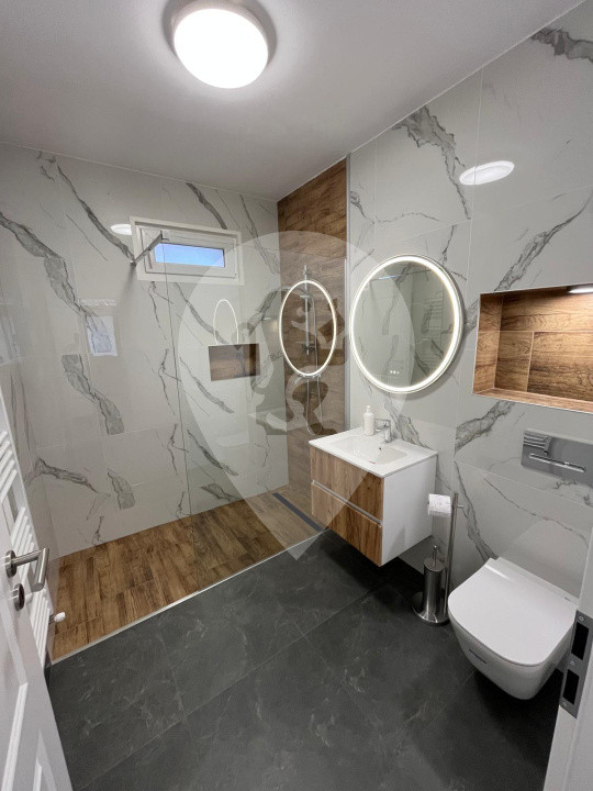 Casa 3 camere 100 mp - Brasov / Centru Civic  / Saturn / Calea Bucuresti