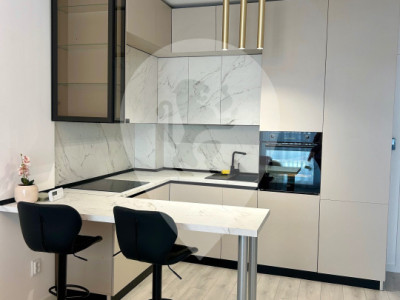 DE ÎNCHIRIAT – Apartament 2 camere CORESI