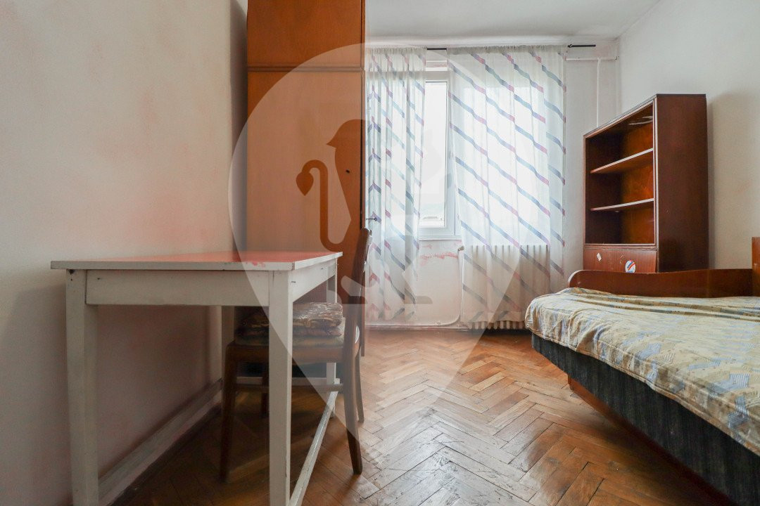 Apartament de vanzare cu 3 camere pe strada Cosmos(Astra)