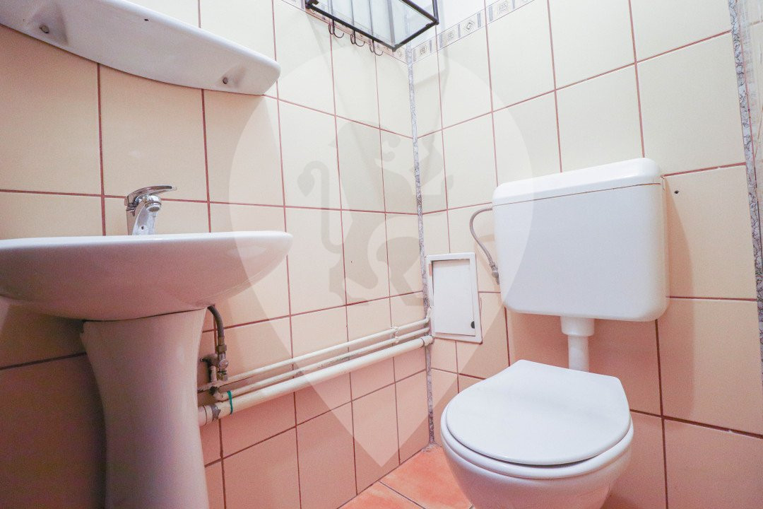 Apartament de vanzare cu 3 camere pe strada Cosmos(Astra)