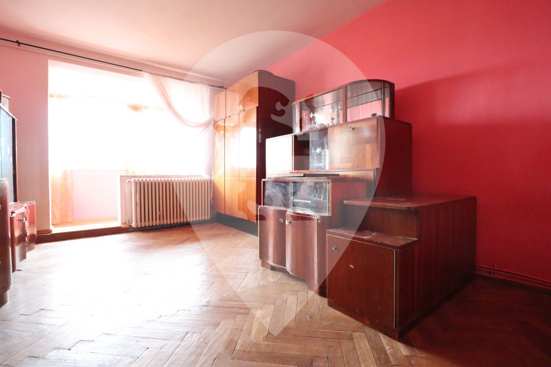 Apartament de vanzare cu 3 camere pe strada Cosmos(Astra)
