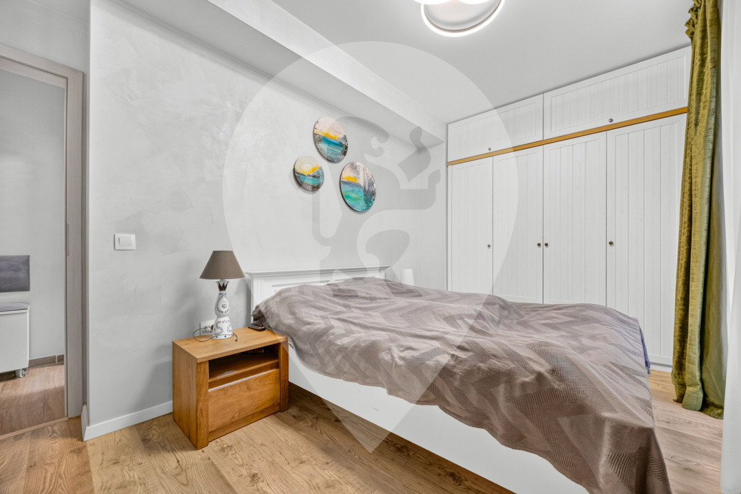 Tractorul-Apartament 2 camere, decomandat, 50 m²