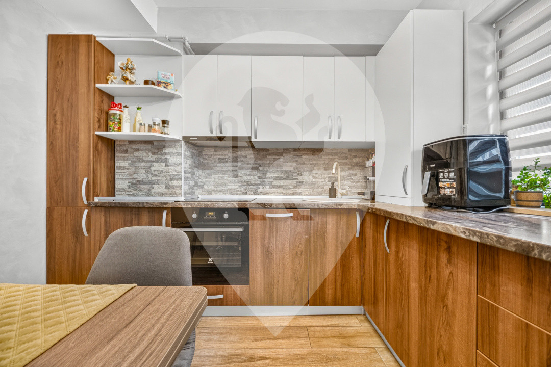 Tractorul-Apartament 2 camere, decomandat, 50 m²