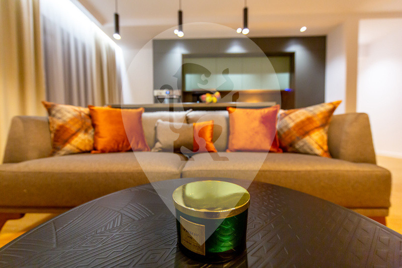 Apartament 3 camere LUX- 91.27 mp+59.9 (terasa) / Centru vechi - Complex Cuza 16