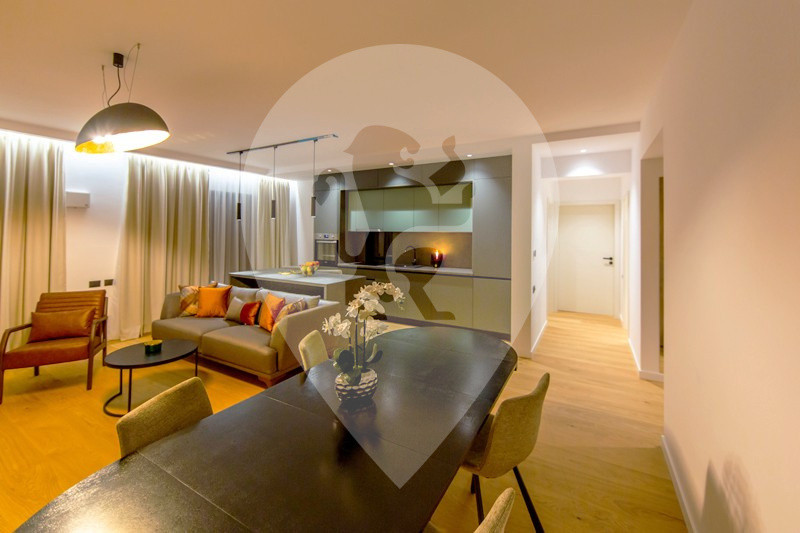 Apartament 3 camere LUX- 91.27 mp+59.9 (terasa) / Centru vechi - Complex Cuza 16