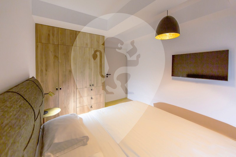 Apartament 3 camere LUX- 91.27 mp+59.9 (terasa) / Centru vechi - Complex Cuza 16