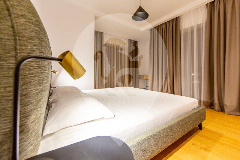Apartament 3 camere LUX- 91.27 mp+59.9 (terasa) / Centru vechi - Complex Cuza 16