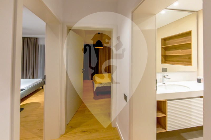 Apartament 3 camere LUX- 91.27 mp+59.9 (terasa) / Centru vechi - Complex Cuza 16