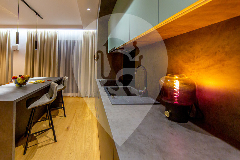 Apartament 3 camere LUX- 91.27 mp+59.9 (terasa) / Centru vechi - Complex Cuza 16