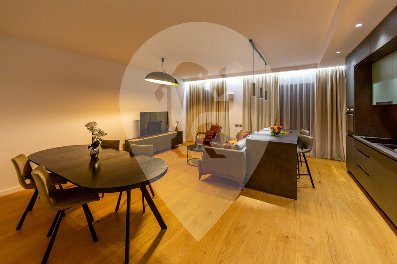 Apartament 3 camere LUX- 91.27 mp+59.9 (terasa) / Centru vechi - Complex Cuza 16