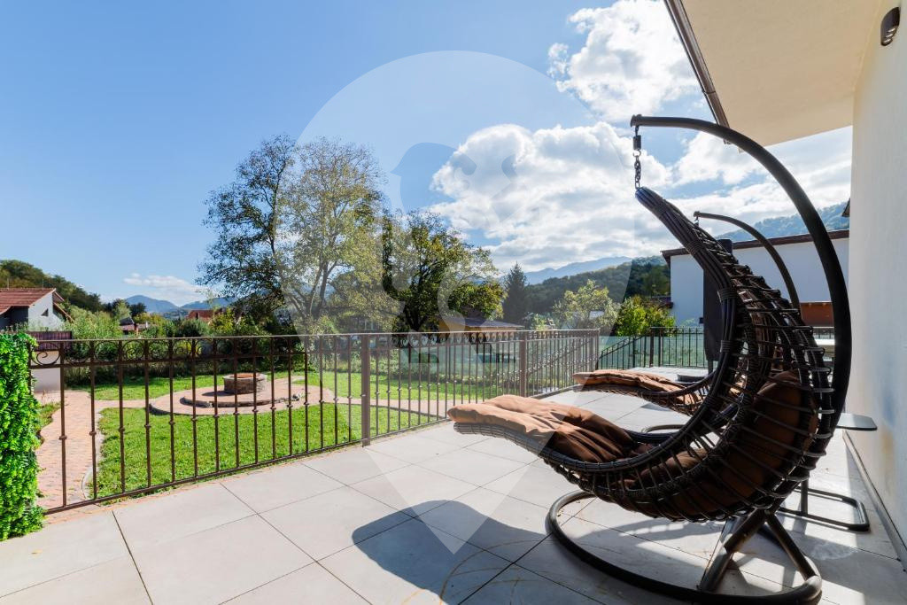 Casa lux 237 mp -  5 camere  -  cartier Noua Brasov