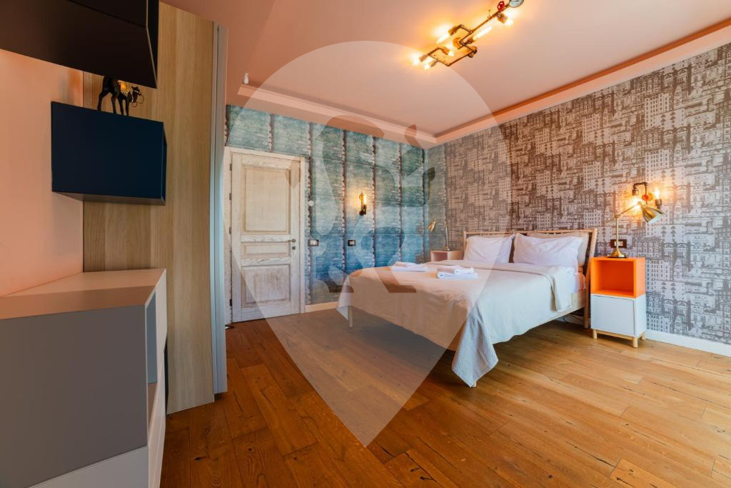 Casa lux 237 mp -  5 camere  -  cartier Noua Brasov