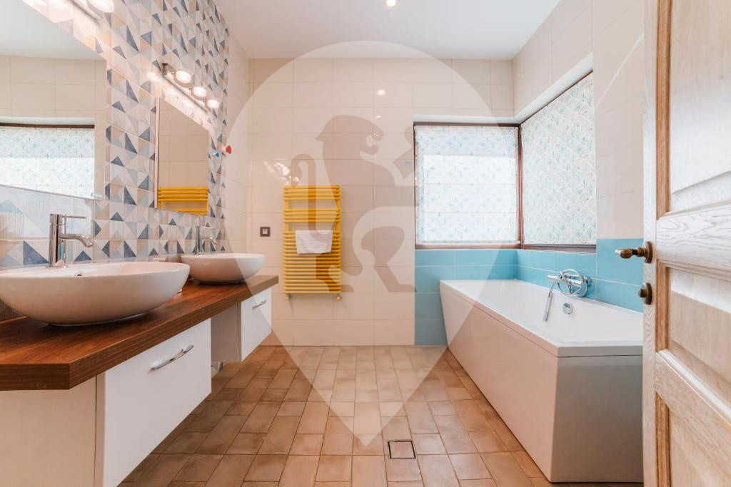 Casa lux 237 mp -  5 camere  -  cartier Noua Brasov