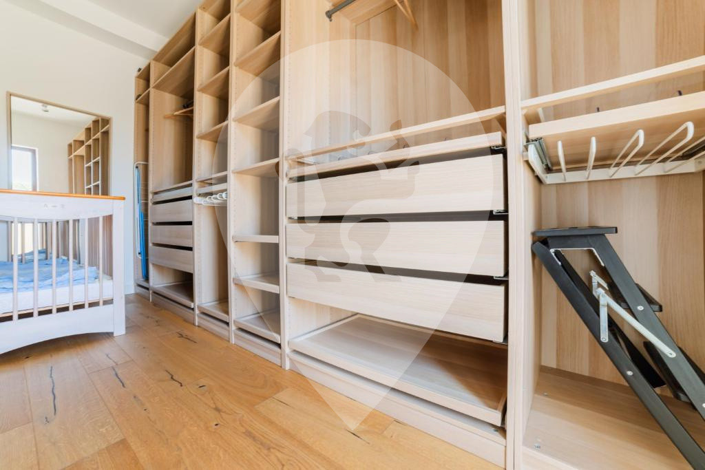 Casa lux 237 mp -  5 camere  -  cartier Noua Brasov