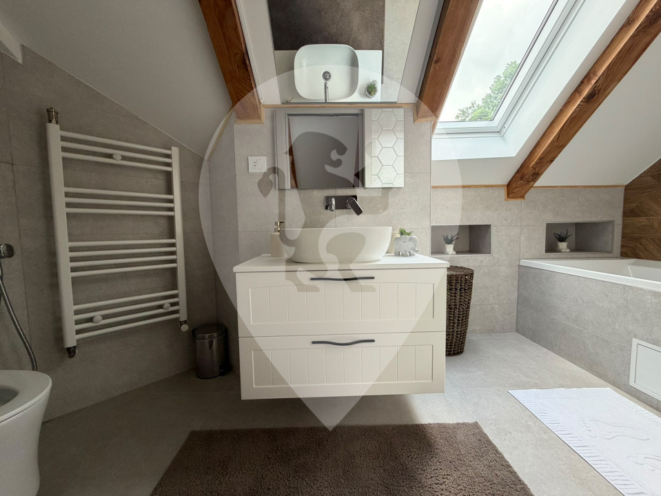 Casa 4 camere - 160 mp- Centru istoric Brasov