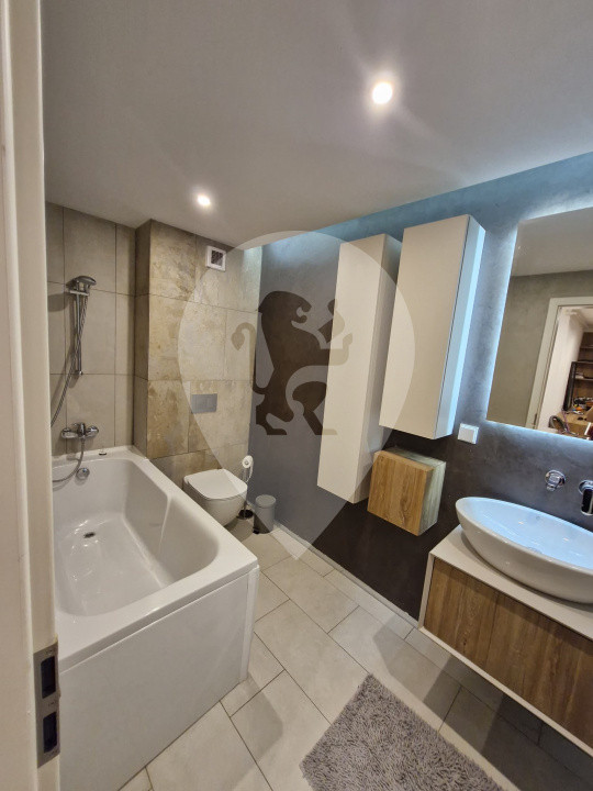 Apartament 3 camere - parcare si boxa- Tractorul- Complex Ambiance - Coressi Mal