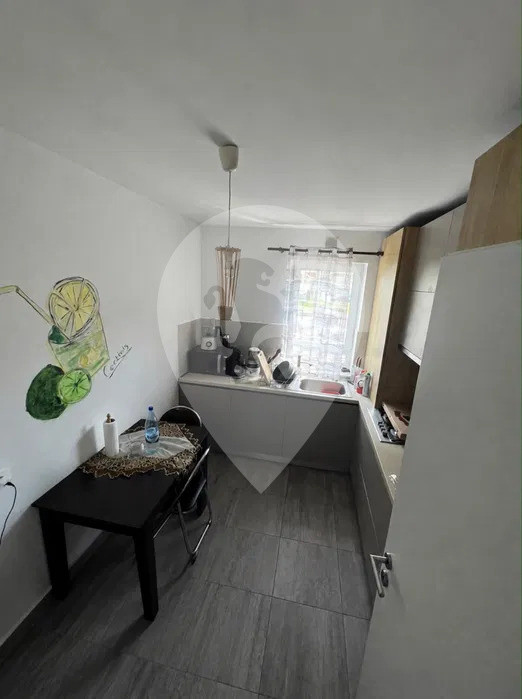 Apartament 2 camere, zona Tractorul-Închiriere