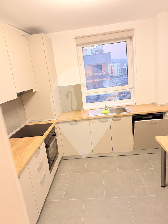 Apartament de închiriat| 3 camere| parcare| Grandis Residence