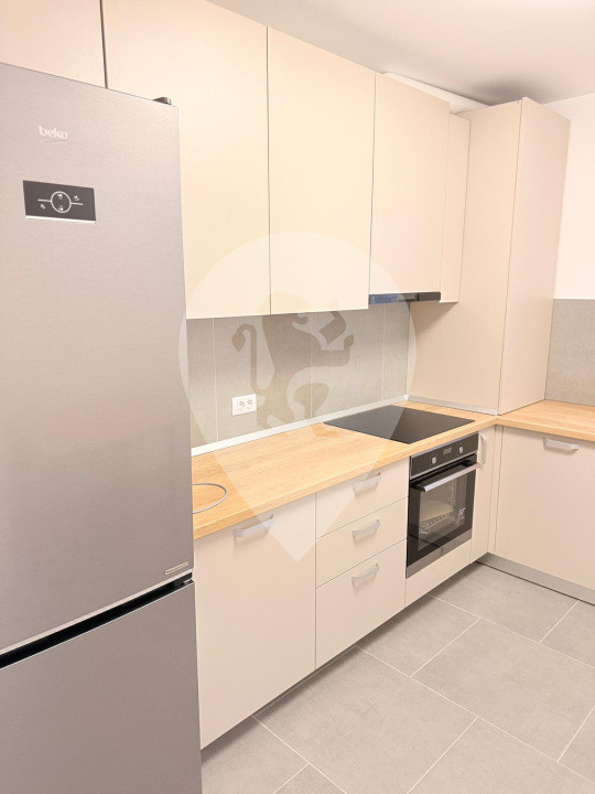 Apartament de închiriat| 3 camere| parcare| Grandis Residence