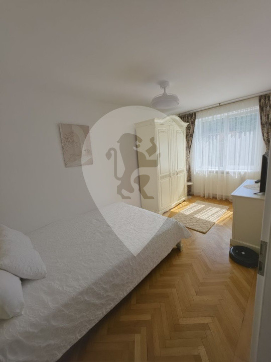 Centrul Civic| Apartament 2 camere, decomandat| De închiriat