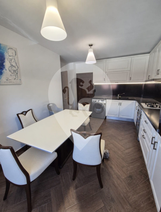 Apartament 4 camere, pe 2 nivele  - 128 mp  -  Centru civic  -  Aurel Vlaicu