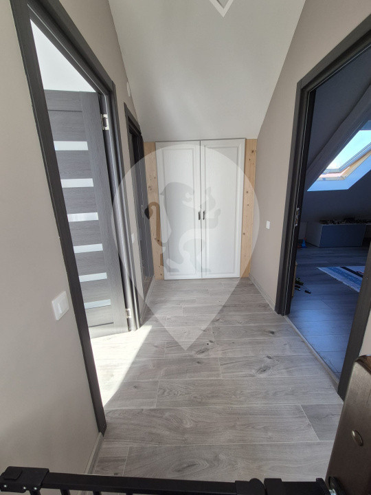 Apartament 4 camere, pe 2 nivele  - 128 mp  -  Centru civic  -  Aurel Vlaicu