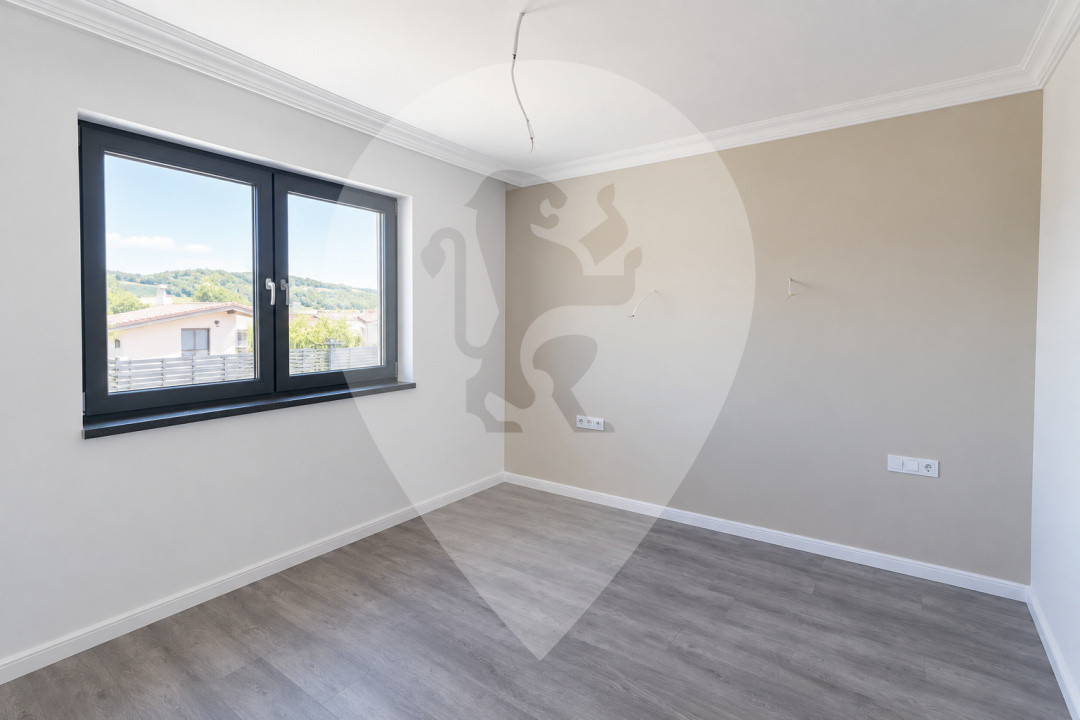 Casă tip duplex 3 camere |  Sânpetru Dealul Lempes