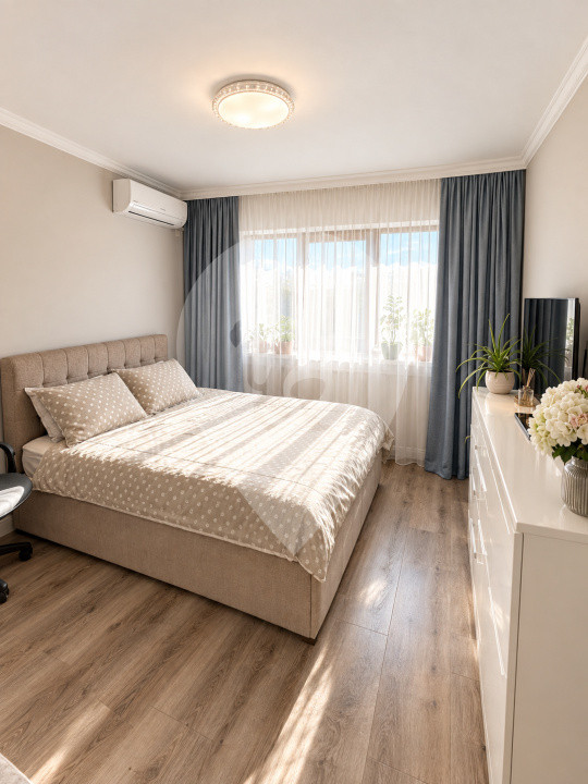 Casa tip duplex 3 camere / acces privat si parcare/ Sanpetru 
