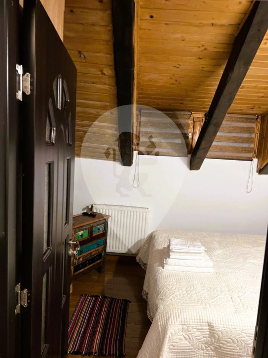 Apartament 3 camere, 2 bucătării , 2 băi / 76 mp /Centru istoric/ Piata Sfatului