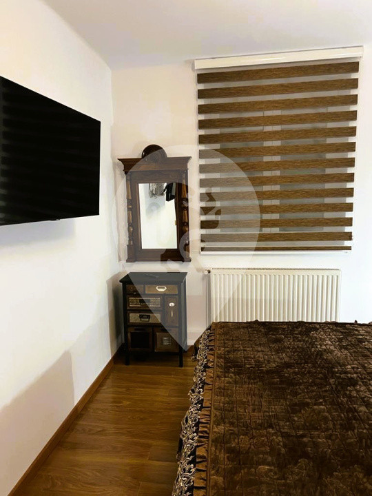 Apartament 3 camere, 2 bucătării , 2 băi / 76 mp /Centru istoric/ Piata Sfatului