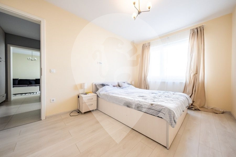 Apartament de închiriat| 2 camere, decomandat| loc de parcare| Kasper Residence