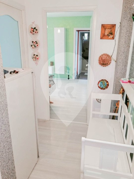 Apartament de vanzare cu 2 camere pe strada Armoniei