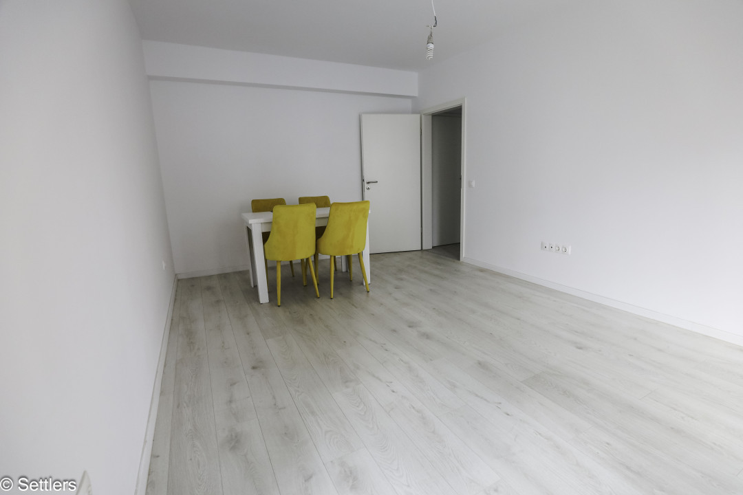 Apartament 3 camere și parcare în Avantgarden