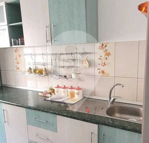 Apartament 3 camere renovat de inchiriat Racadau pet friendly