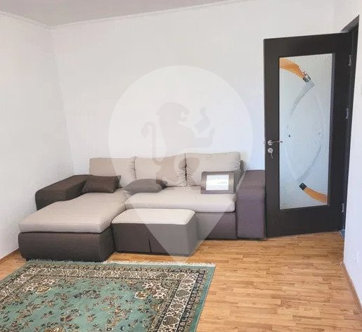 Apartament 3 camere renovat de inchiriat Racadau pet friendly