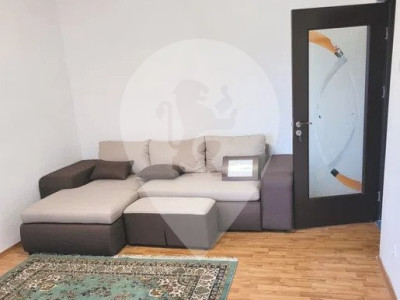 Apartament 3 camere renovat de inchiriat Racadau pet friendly