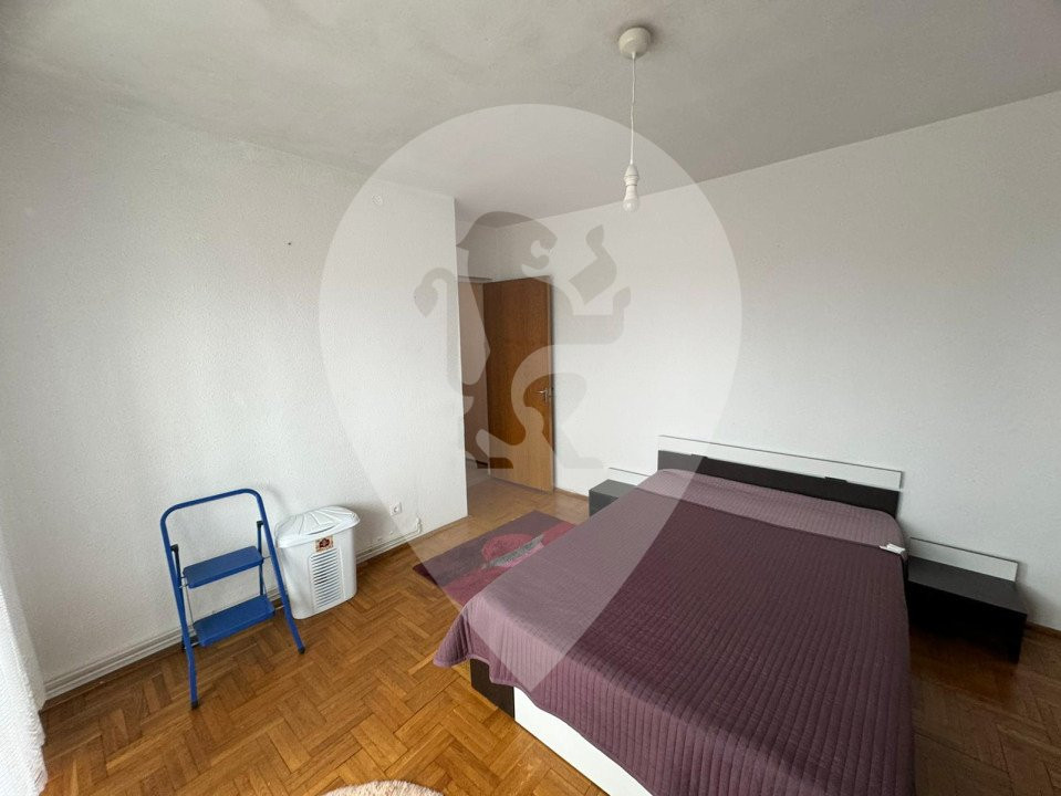 Apartament 3 camere -Centru 