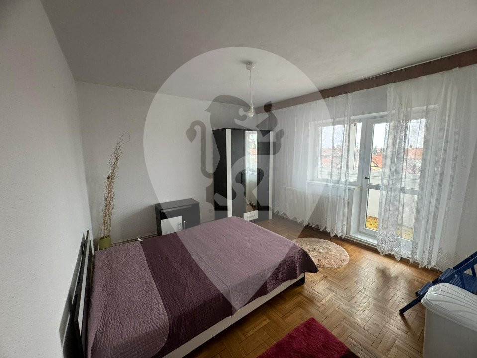 Apartament 3 camere -Centru 