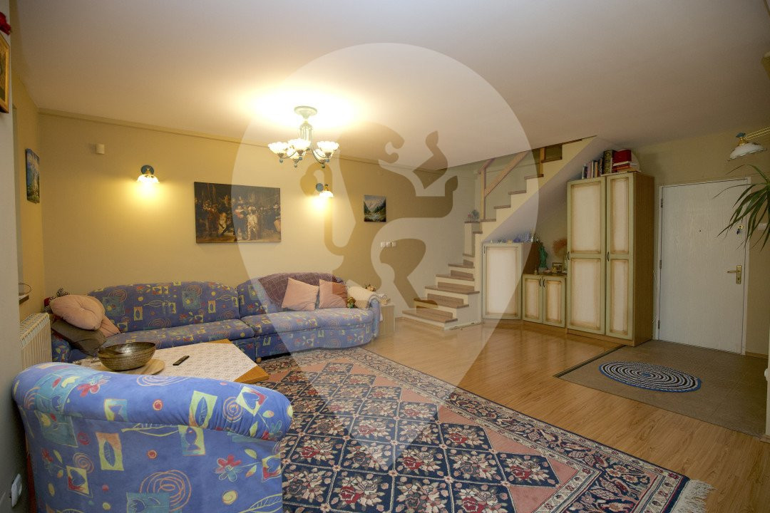 APARTAMENT MODERN CU 4 CAMERE ÎN POIANA BRASOV