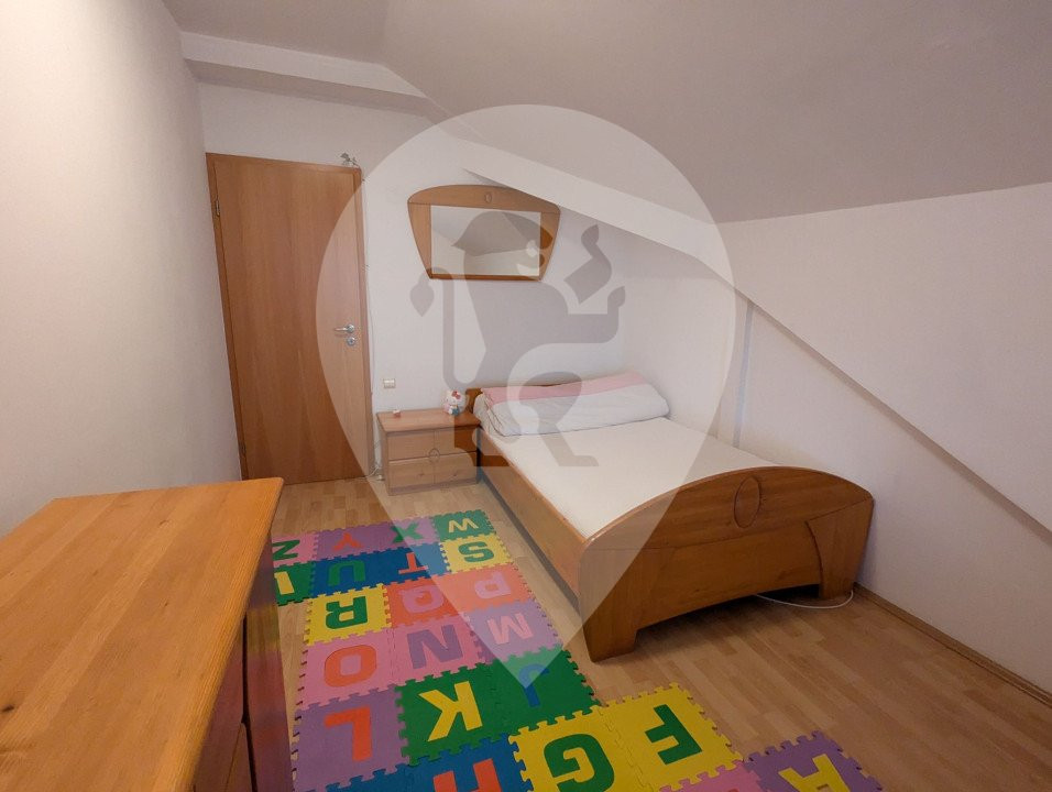 Apartament 4 camere în Poiana Brașov