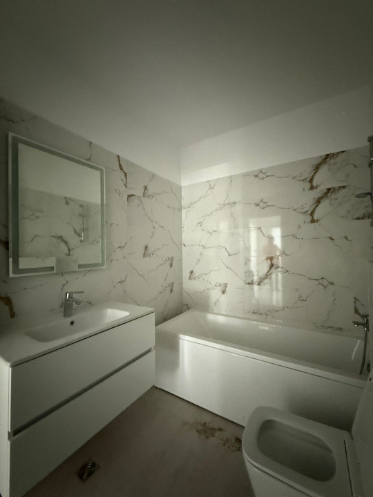 Apartament 2 camere spatios- Brasov, Zona Tractorul