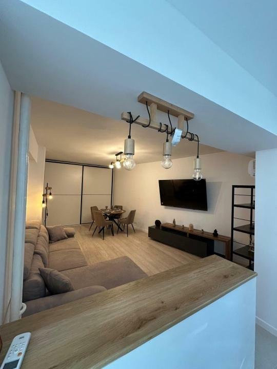 Apartament 2 camere| Mihalache | Metrou | AC | 1 Mai