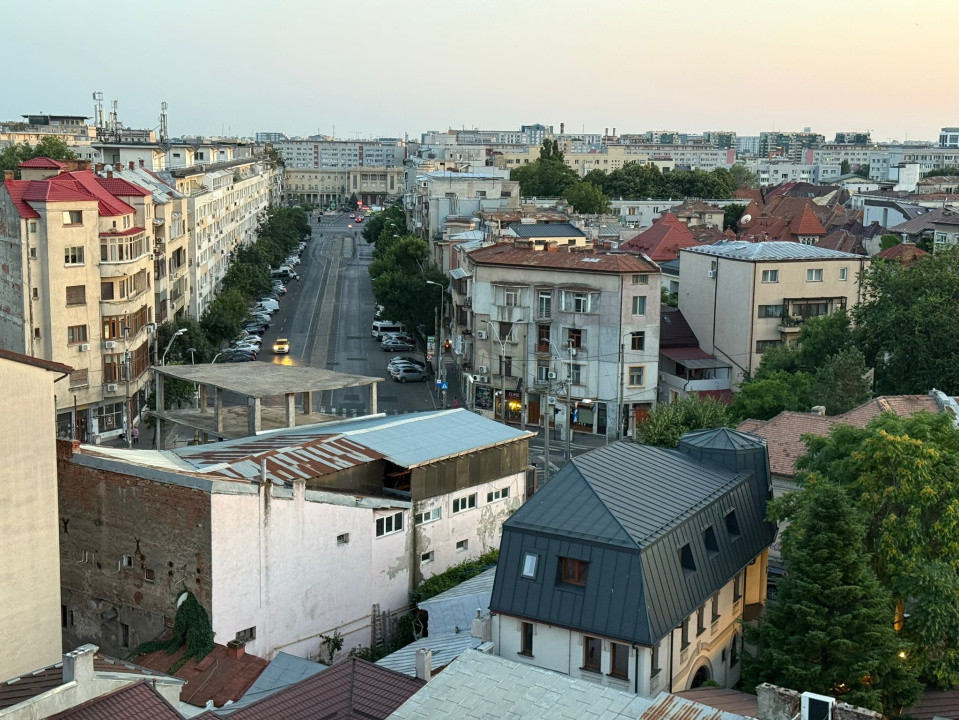 Apartament 2 camere de închiriat | Piața Victoriei | Complet renovat 