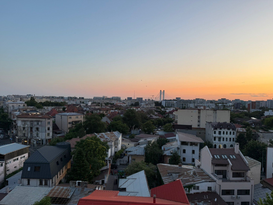 Apartament 2 camere de închiriat | Piața Victoriei | Complet renovat 