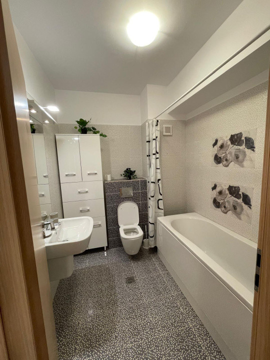 2 CAMERE DE INCHIRIAT 60MP UTILI | TERASA 10MP | AVIATIEI | PARCARE INCLUSA | 