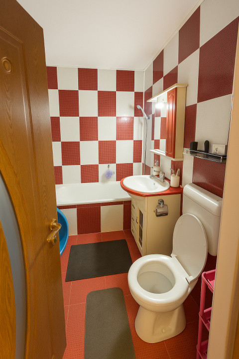 DE VANZARE APARTAMENT 2 CAMERE | REGHIN | BDUL UNIRII