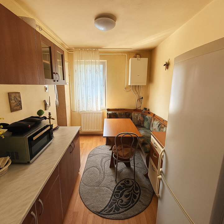 DE VANZARE APARTAMENT 2 CAMERE | REGHIN | BDUL UNIRII