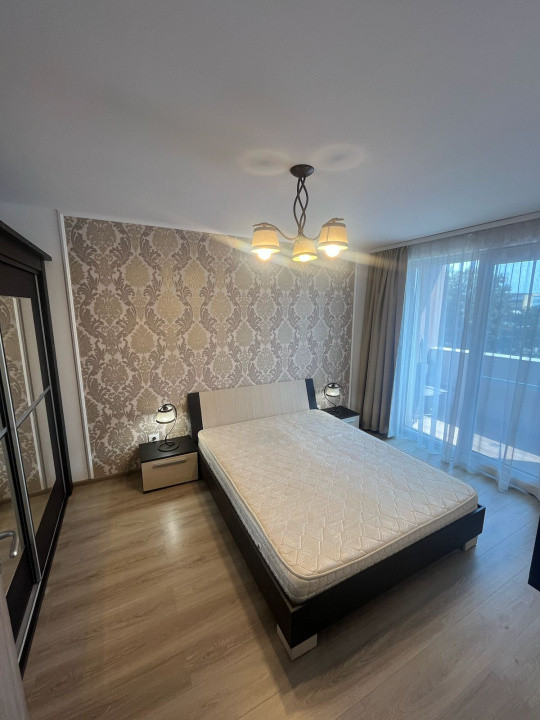 Inchiriere apartament 2 camere, vis-a-vis de Mall Coresi