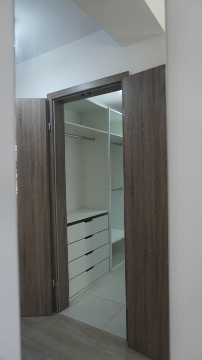 Inchiriere apartament 2 camere, vis-a-vis de Mall Coresi